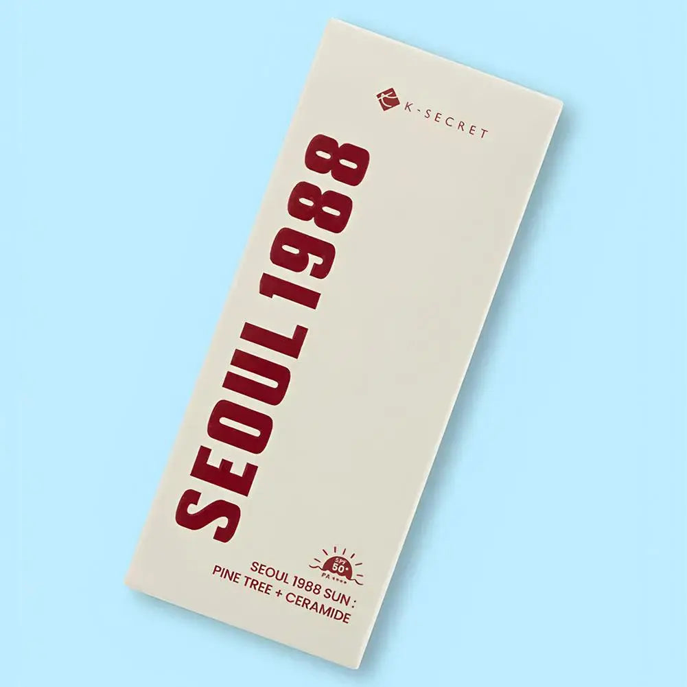 Seoul 1988 Deep Moisturizing face cream is rich in rice essence and snail mucin, suitable for various skin types